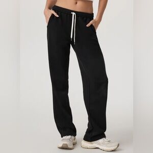 Vuori Sedona Straight Leg Sweatpants